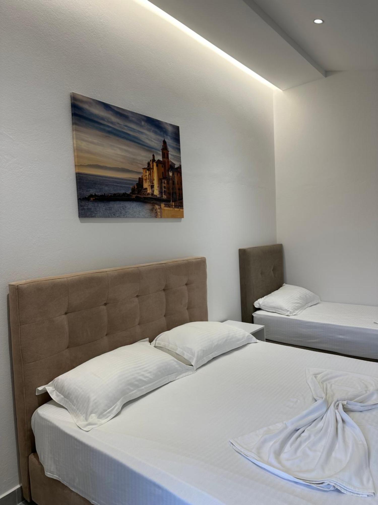 Molla Hotel Restorant Shëngjin 外观 照片