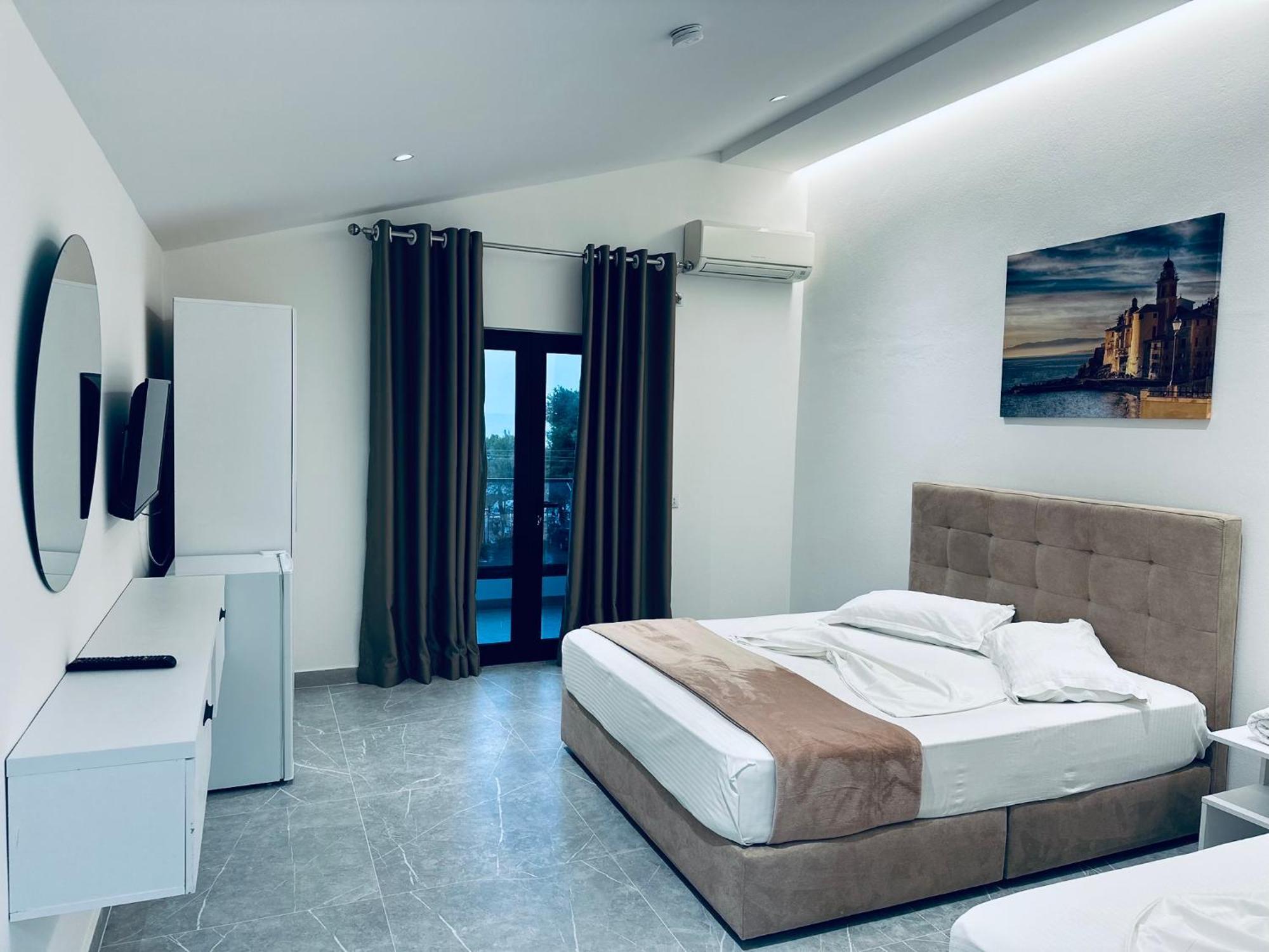 Molla Hotel Restorant Shëngjin 外观 照片