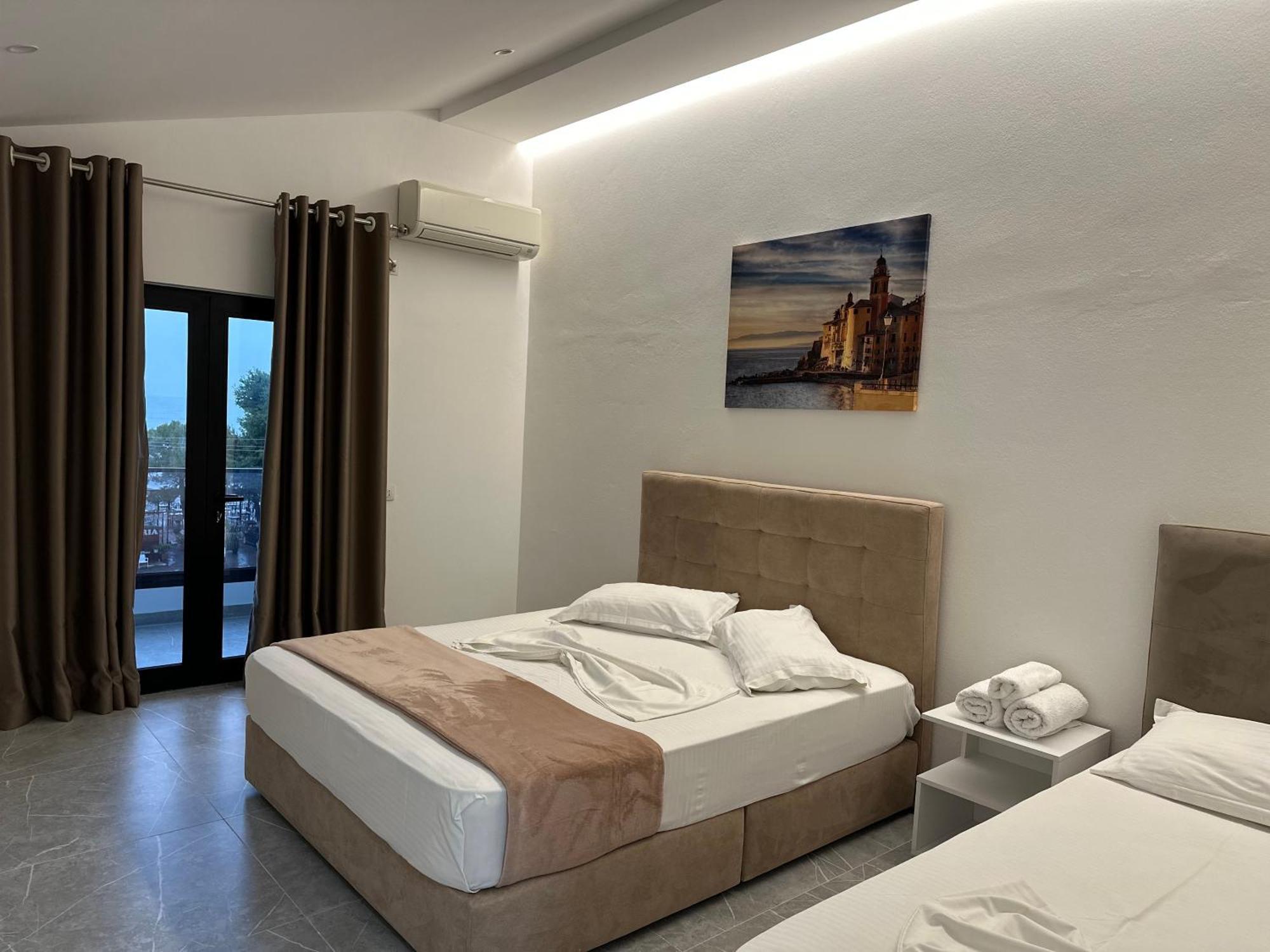 Molla Hotel Restorant Shëngjin 外观 照片