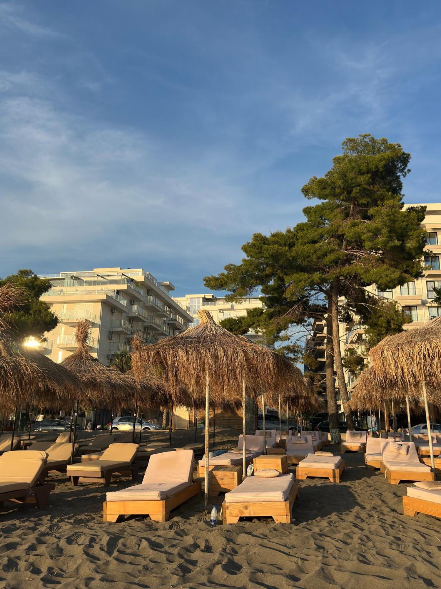 Molla Hotel Restorant Shëngjin 外观 照片
